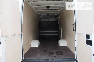 Вантажний фургон Iveco Daily груз. 2015 в Рівному