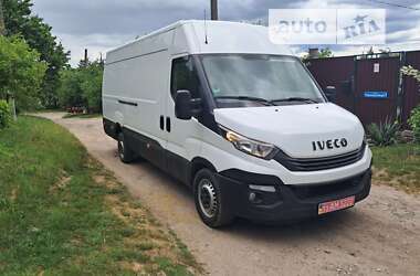 Вантажний фургон Iveco Daily груз. 2019 в Нововолинську