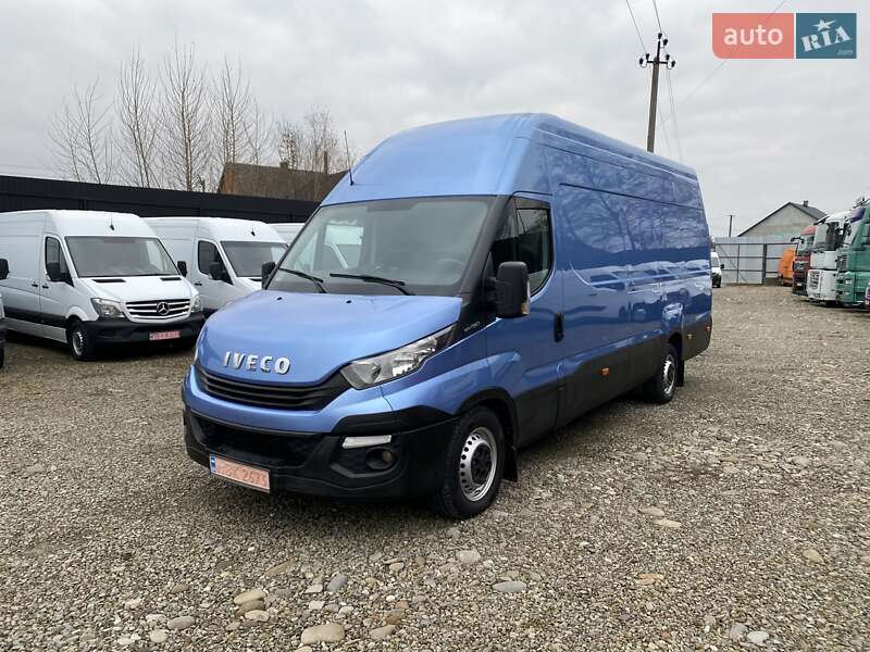 Вантажний фургон Iveco Daily груз. 2018 в Хусті