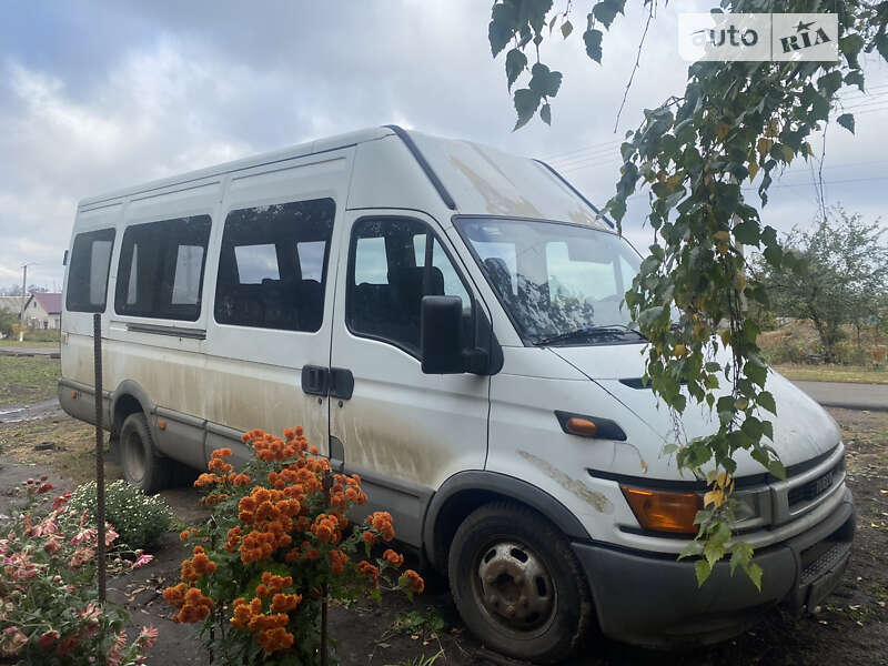 Iveco Daily пасс. 2003