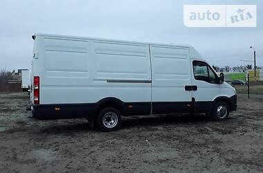 Грузовой фургон Iveco Daily 2013 в 