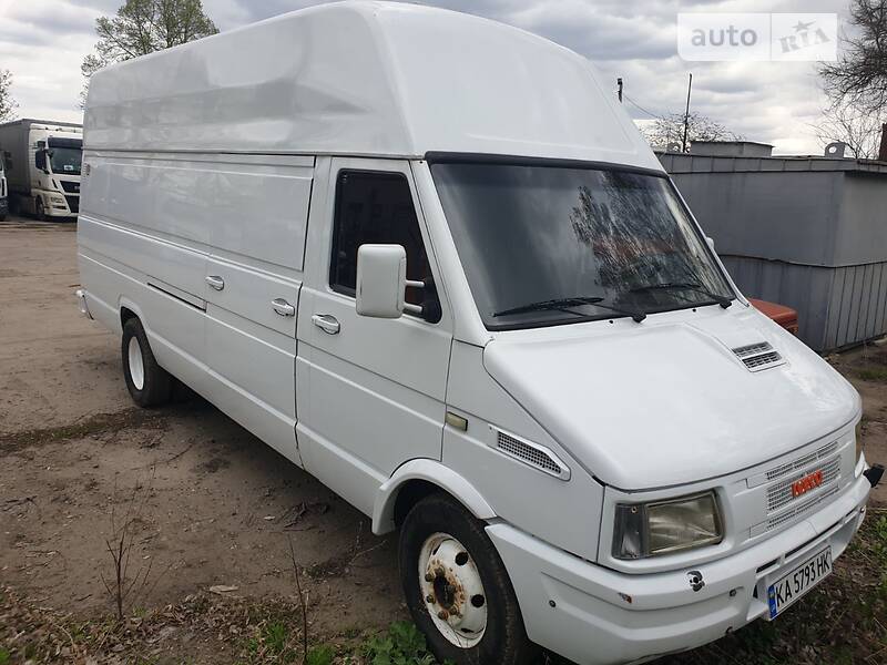 Вантажний фургон Iveco Daily 2000 в Броварах