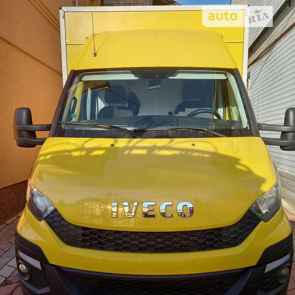 Грузовой фургон Iveco Daily 2016 в Черновцах
