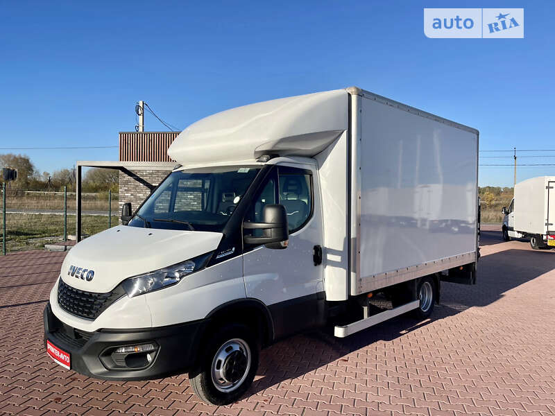 Грузовой фургон Iveco Daily 2019 в 