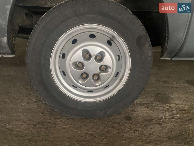 Седан Iveco Daily 2009 в Києві
