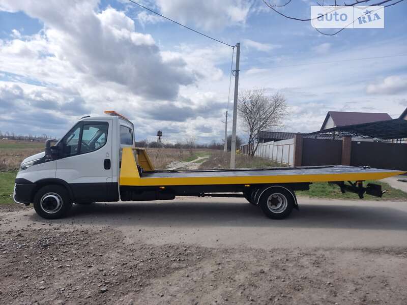Евакуатор Iveco Daily 2015 в Борисполі