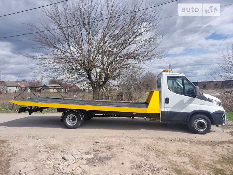 Евакуатор Iveco Daily 2015 в Борисполі