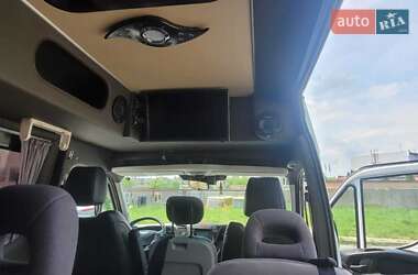 Мікроавтобус Iveco Daily 2016 в Луцьку