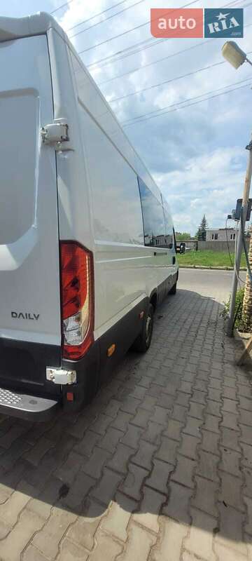 Микроавтобус Iveco Daily 2016 в Луцке