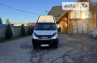 Грузовой фургон Iveco Daily 2011 в 