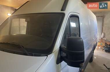 Мінівен Iveco Daily 2013 в 