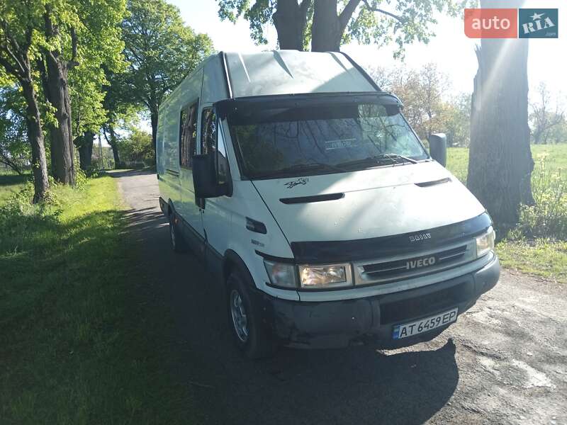 Микроавтобус Iveco Daily 2000 в Болехове
