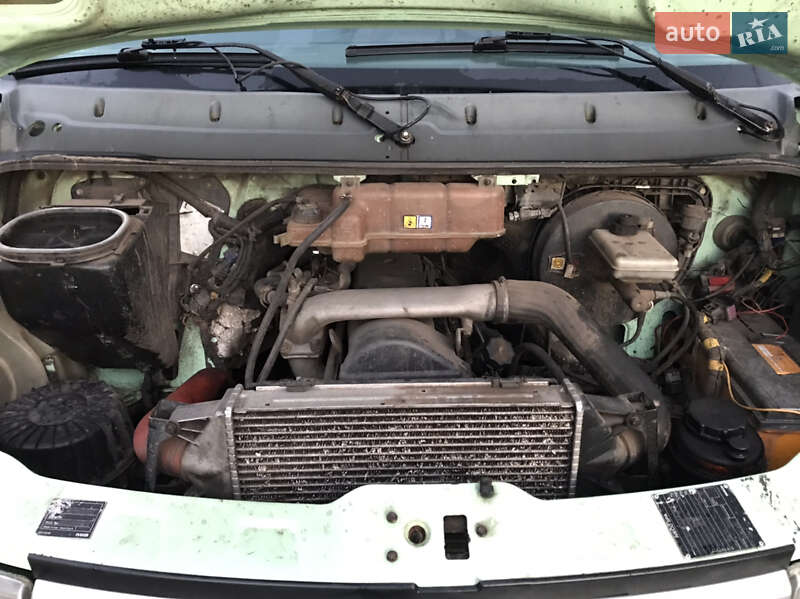 Микроавтобус Iveco Daily 2003 в Заречном