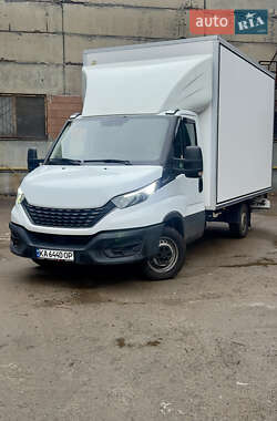 Грузовой фургон Iveco Daily 2019 в 