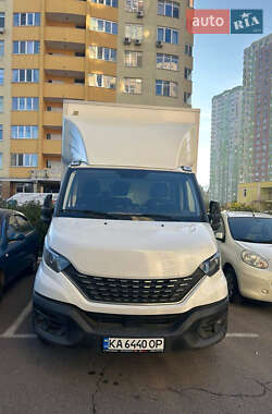 Грузовой фургон Iveco Daily 2019 в 