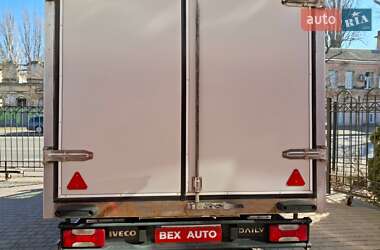 Грузовой фургон Iveco Daily 2015 в 