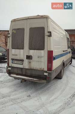 Грузопассажирский фургон Iveco Daily 2004 в 