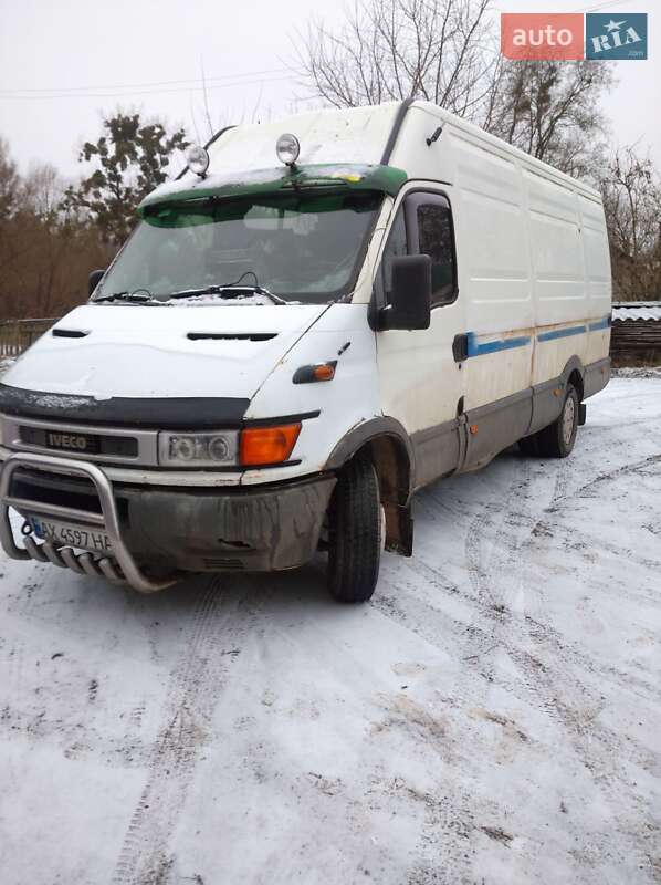 Грузопассажирский фургон Iveco Daily 2004 в 