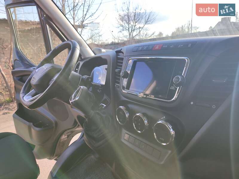 Грузовой фургон Iveco Daily 2021 в Здолбунове