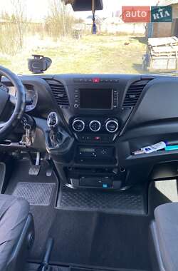 Вантажний фургон Iveco Daily 2016 в 