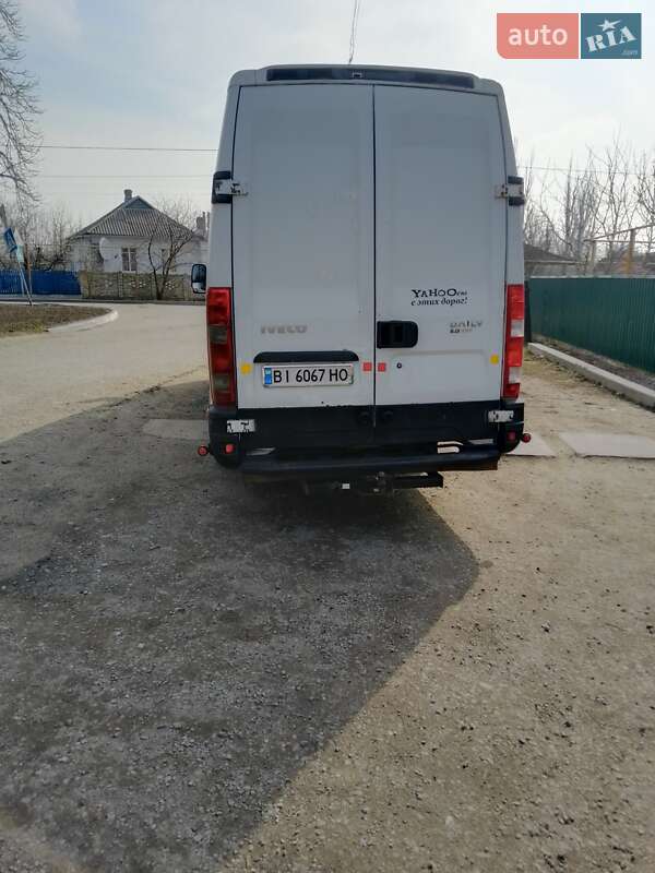 Вантажний фургон Iveco Daily 2006 в Павлограді