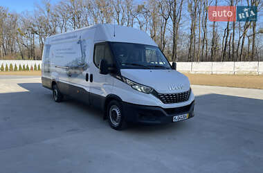 Грузовой фургон Iveco Daily 2020 в 