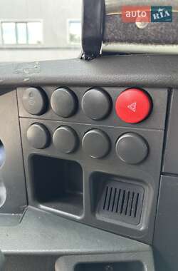 Вантажний фургон Iveco Daily 2003 в 
