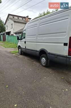 Вантажний фургон Iveco Daily 2005 в 