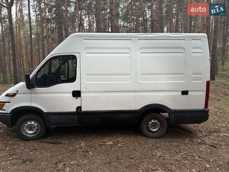Грузовой фургон Iveco Daily 2002 в Высоком