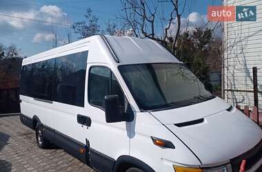 Городской автобус Iveco Daily 2003 в Киеве