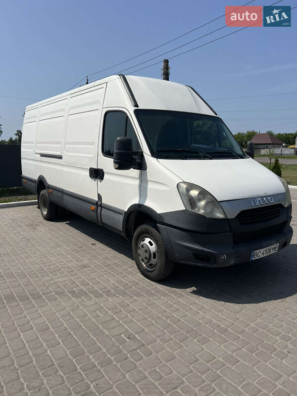 Вантажний фургон Iveco Daily 2013 в Шептицькому