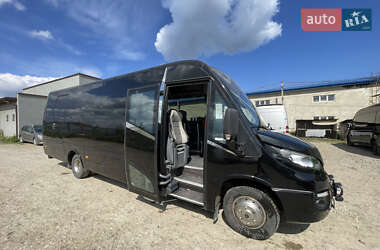 Туристический / Междугородний автобус Iveco Daily 2017 в 