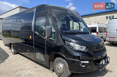 Туристический / Междугородний автобус Iveco Daily 2017 в 
