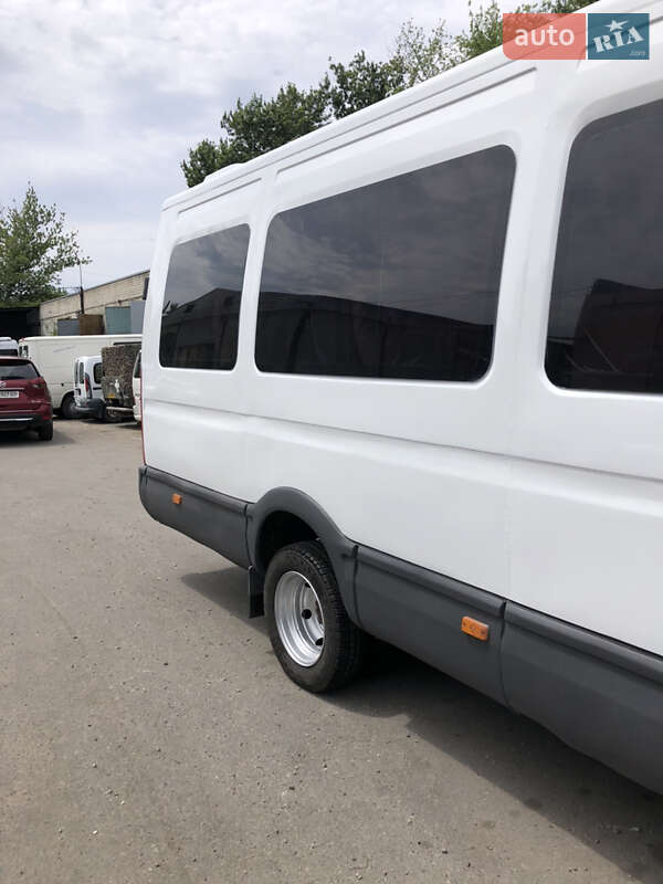 Микроавтобус Iveco Daily 2003 в Кременчуге