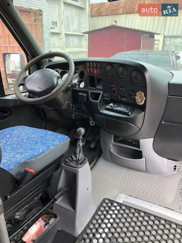 Микроавтобус Iveco Daily 2003 в Кременчуге