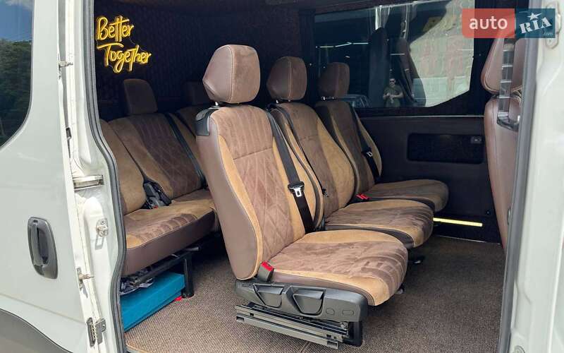 Микроавтобус Iveco Daily 2020 в Черновцах
