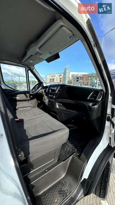 Автовоз Iveco Daily 2016 в Львові