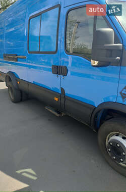 Грузовой фургон Iveco Daily 2010 в 