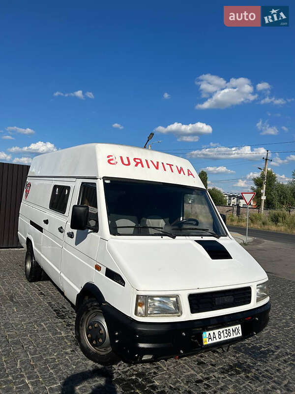 Лимузин Iveco Daily 1996 в Киеве