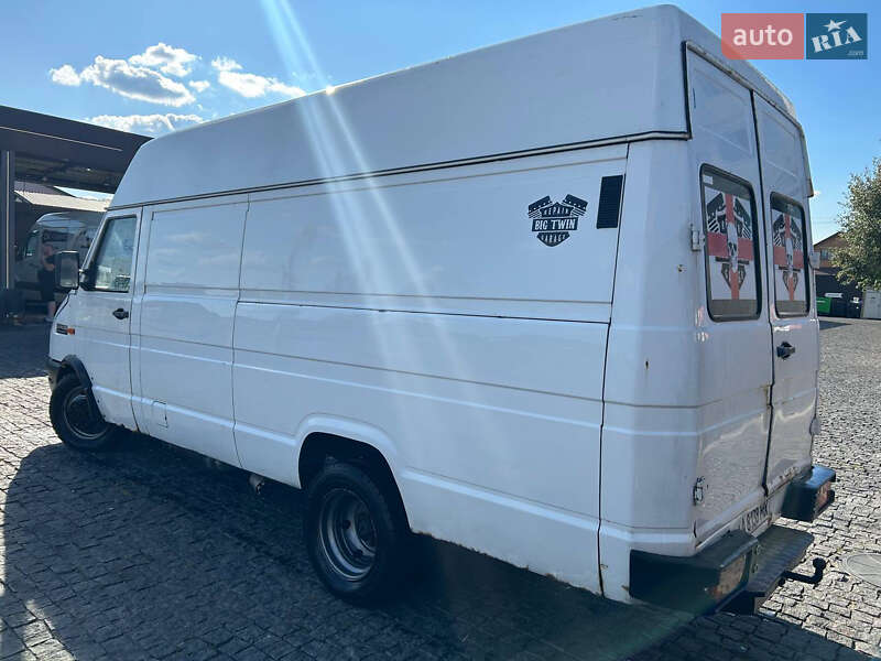 Лимузин Iveco Daily 1996 в Киеве