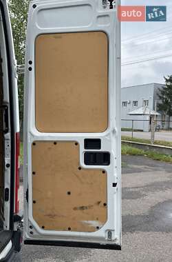 Грузовой фургон Iveco Daily 2012 в 