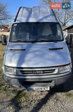 Вантажний фургон Iveco Daily 2005 в Львові