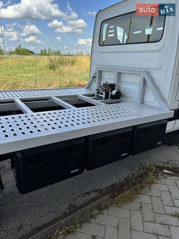 Эвакуатор Iveco Daily 2011 в Хороле