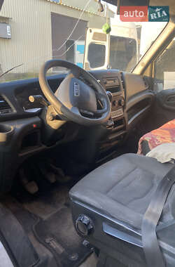 Грузовой фургон Iveco Daily 2016 в 