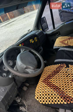 Грузопассажирский фургон Iveco Daily 2000 в 