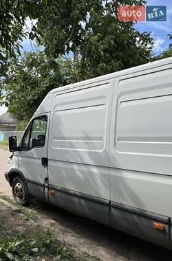 Грузовой фургон Iveco Daily 2006 в 