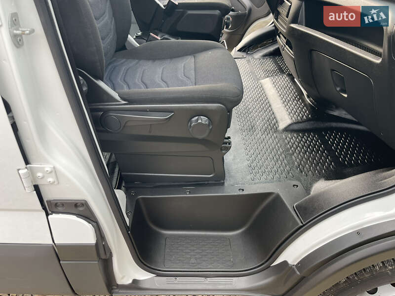 Грузовой фургон Iveco Daily 2019 в Львове