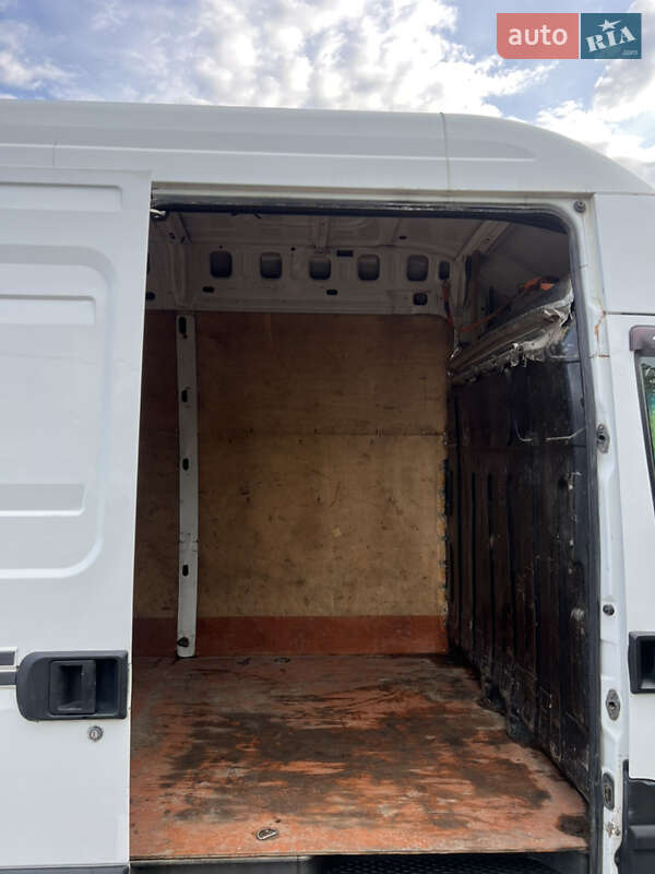 Вантажний фургон Iveco Daily 2008 в Стрию фото 27 Вантажний фургон Iveco Daily 2008 в Стрию