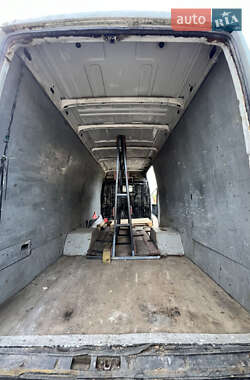 Грузовой фургон Iveco Daily 2004 в 