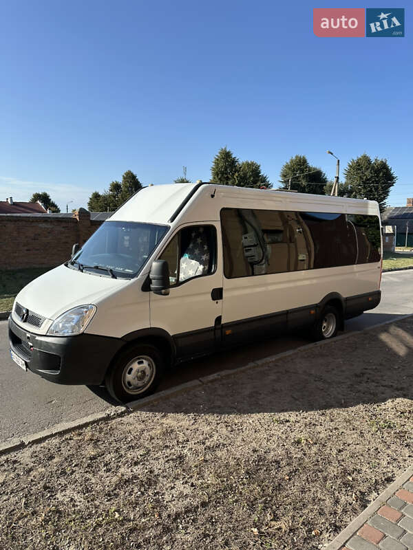 Туристический / Междугородний автобус Iveco Daily 2010 в Хмельницком